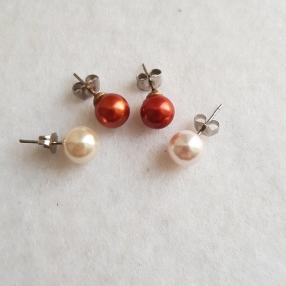 Two pairs of vintage faux pearl stud earrings